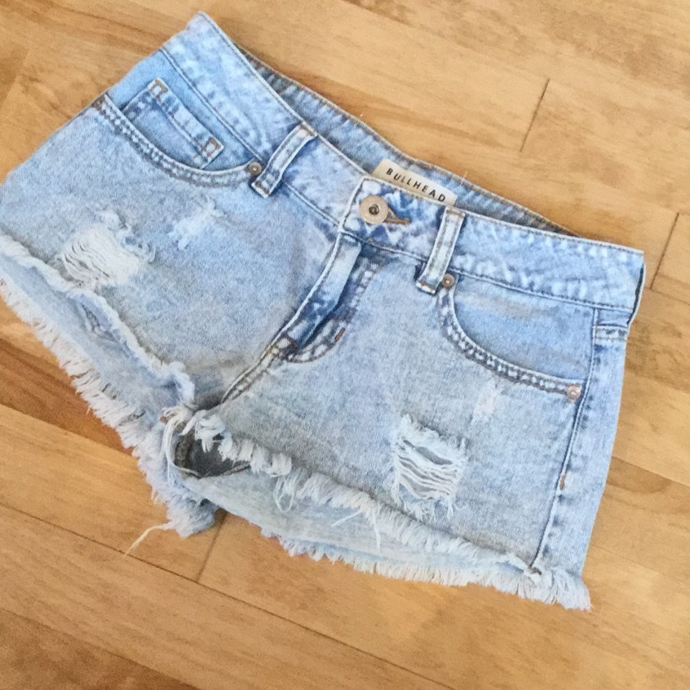 Bullhead denim Co low rise shorts size 3